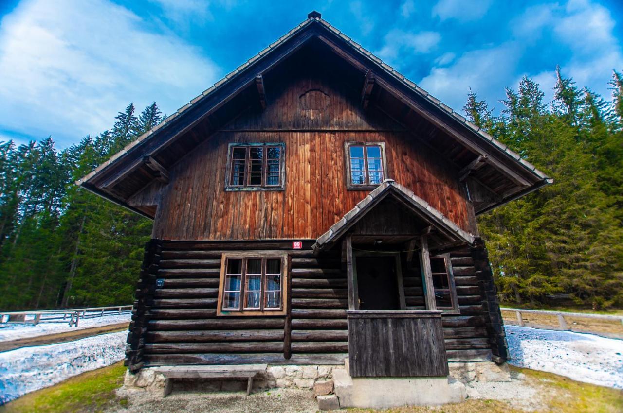 Mala Koca Wooden Holiday home Goreljek