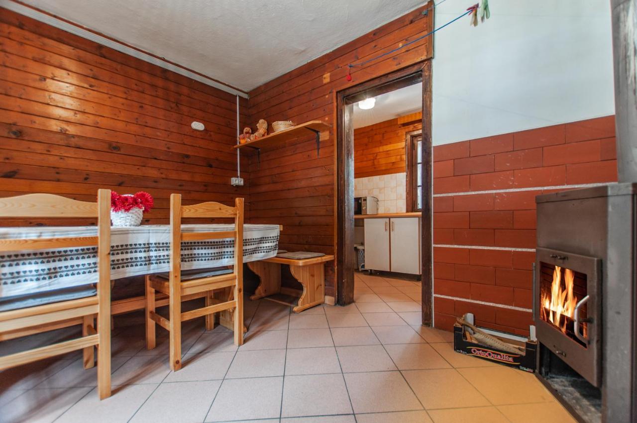 Mala Koca Wooden * Goreljek